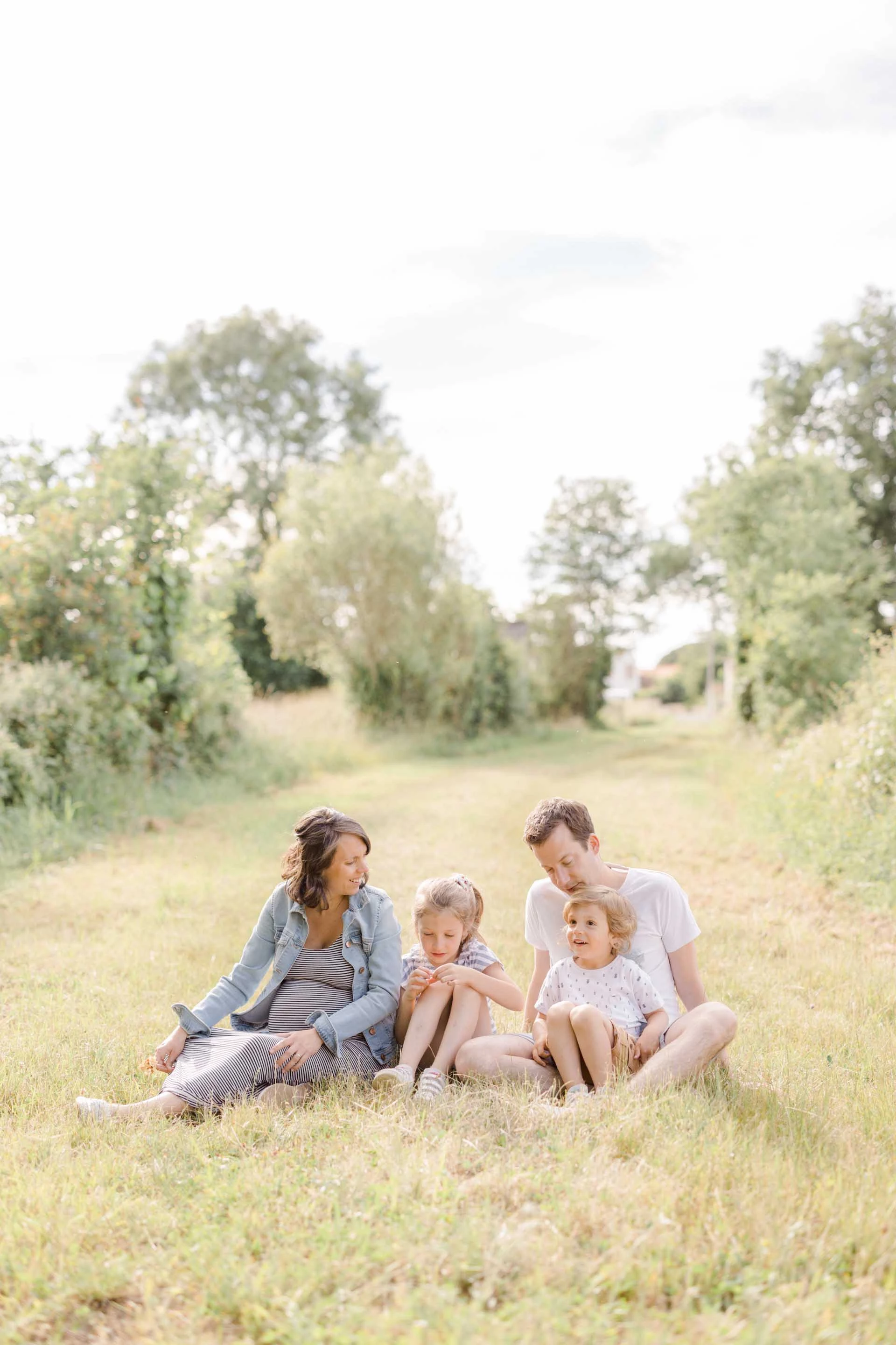 bonheur herbe plantes prairie enfant